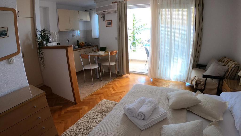 Vanja II Appartement Tučepi Buitenkant foto