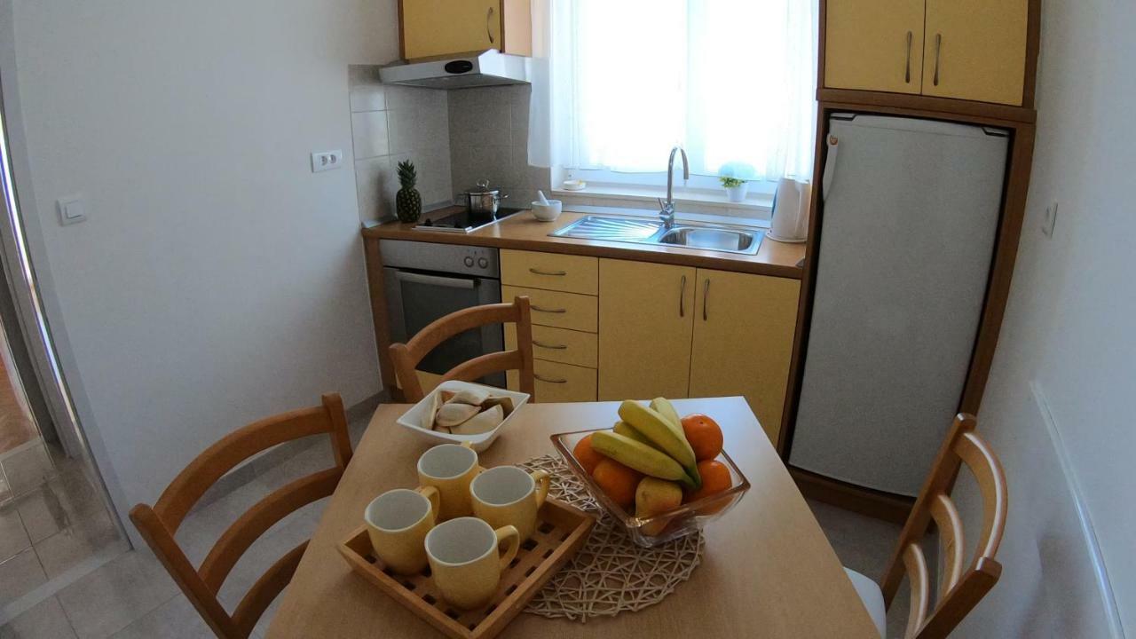 Vanja II Appartement Tučepi Buitenkant foto