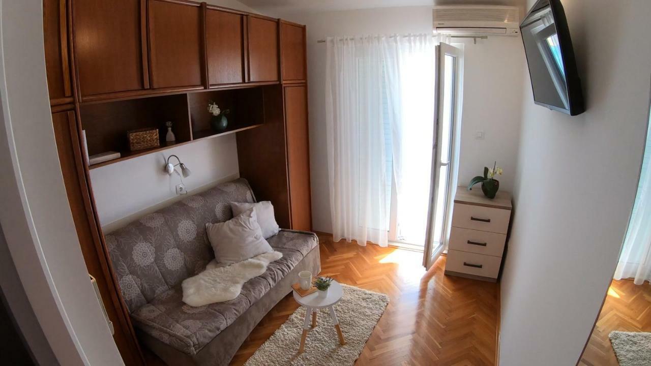 Vanja II Appartement Tučepi Buitenkant foto